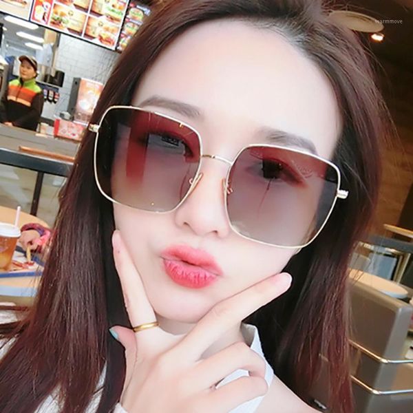 2020 New Square Ocean Lens Sunglasses Women Vintage Shopping Candy Colors Lunette Shopping De Soleil Femme UV4001, White;black
2020 New Square Ocean Lens Sunglasses Women Vintage Shopping Candy Colors Lunette Shopping De Soleil Femme UV4001, White;black