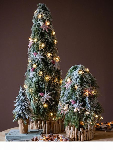 cypress рождественская елка высокого класса украшения светящиеся сцены с огнями 
cypress рождественская елка высокого класса украшения светящиеся сцены с огнями