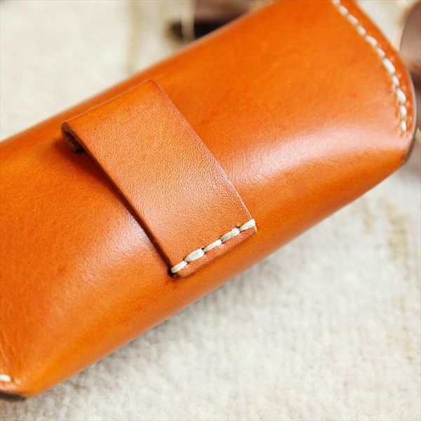 new eyeglasses bag vintage fashion genuine leather material buckle eyeglasses box sunglasses for men women black brown
new eyeglasses bag vintage fashion genuine leather material buckle eyeglasses box sunglasses for men women black brown