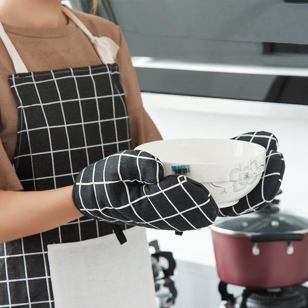 plaid cloth microwave oven mitten cotton oven glove heatproof baking glove heat-resistance pot mitts kitchen mittens
plaid cloth microwave oven mitten cotton oven glove heatproof baking glove heat-resistance pot mitts kitchen mittens