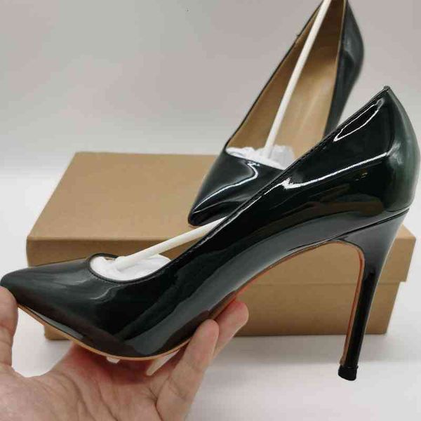 paris red bottom women sandal dress shoes high-heeled luxurys designers shoe 8cm 10cm 12cm heels black golden gold wedding bottoms
paris red bottom women sandal dress shoes high-heeled luxurys designers shoe 8cm 10cm 12cm heels black golden gold wedding bottoms