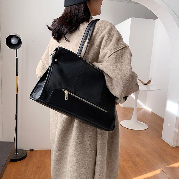 cross body vintage women handbags designer shoulder bag luxury matte leather crossbody messenger female large capacity tote purses 2021
cross body vintage women handbags designer shoulder bag luxury matte leather crossbody messenger female large capacity tote purses 2021