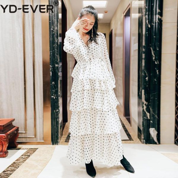 casual dresses 2021 spring brand designer golden embroidery print polka dot long dress women v neck sleeve ruffles layer cake dress1, Black;gray
casual dresses 2021 spring brand designer golden embroidery print polka dot long dress women v neck sleeve ruffles layer cake dress1, Black;gray