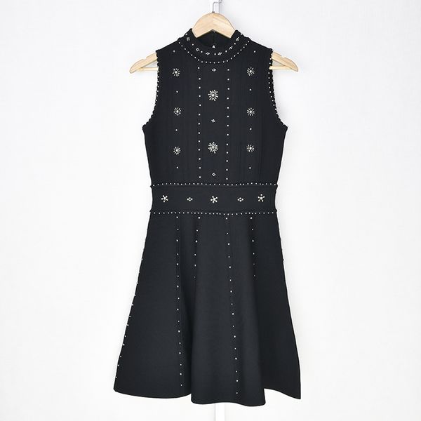 1102 2020 осень бесплатная доставка флора платье моды платье без рукавов crew neck flora печать empire женской одежды хонгян, White;black
1102 2020 осень бесплатная доставка флора платье моды платье без рукавов crew neck flora печать empire женской одежды хонгян, White;black