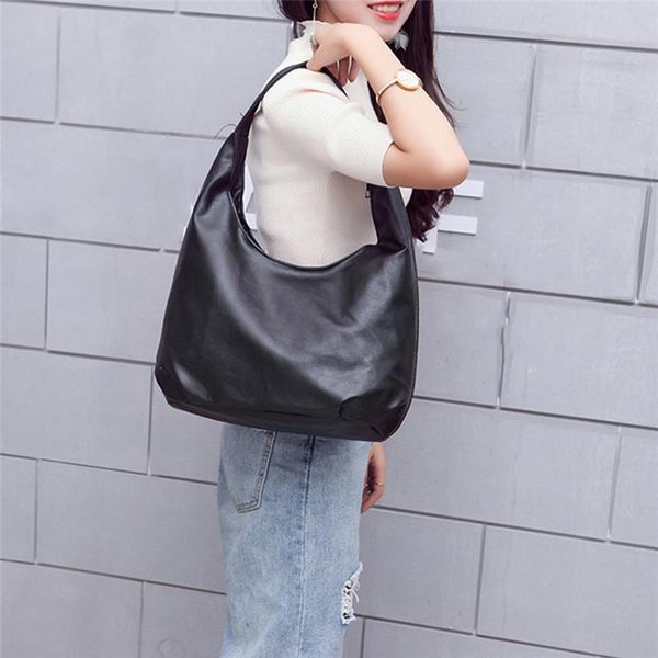 2021 fashion women underarm bag european spring summer casual single-shoulder hand pu leather dumpling lady black zipper bag
2021 fashion women underarm bag european spring summer casual single-shoulder hand pu leather dumpling lady black zipper bag