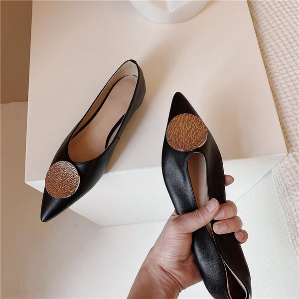 metal decoration pointed toe women shoes elegant low square heels ladies pumps summer fashion dancing party shoes woman, Black
metal decoration pointed toe women shoes elegant low square heels ladies pumps summer fashion dancing party shoes woman, Black