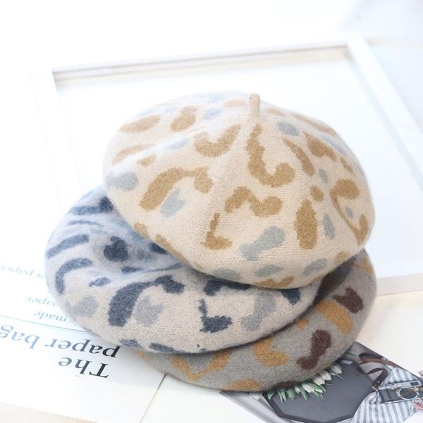 new autumn winter wool leopard print woman beret vintage versatile painter hat camo print octagonal hat, Blue;gray
new autumn winter wool leopard print woman beret vintage versatile painter hat camo print octagonal hat, Blue;gray