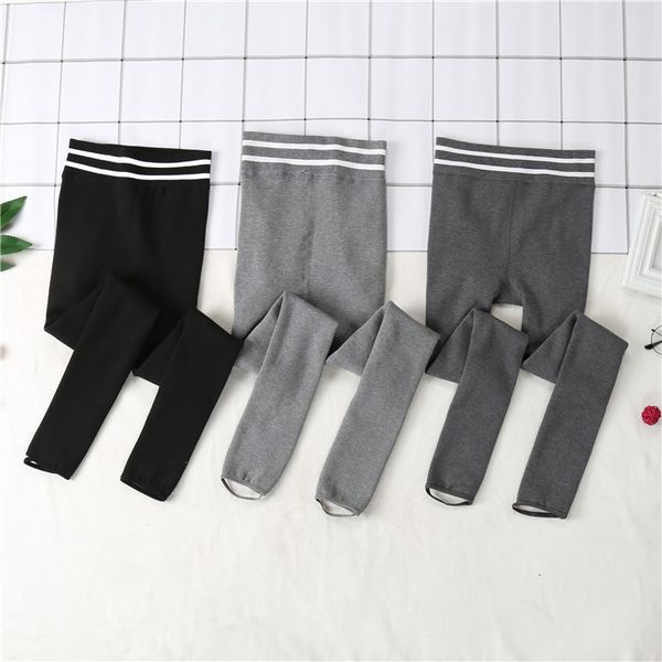 women's wear high waisted plush leggings in autumn winter to show thin and tight pants with capris inside
women's wear high waisted plush leggings in autumn winter to show thin and tight pants with capris inside