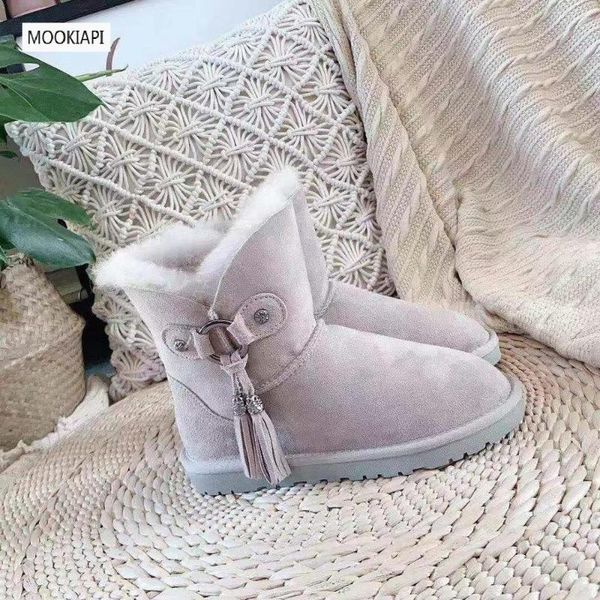 australia's latest women's snow boots in 2020, real sheepskin, 100% natural wool, the highest quality women's shoes, four col, Black
australia's latest women's snow boots in 2020, real sheepskin, 100% natural wool, the highest quality women's shoes, four col, Black