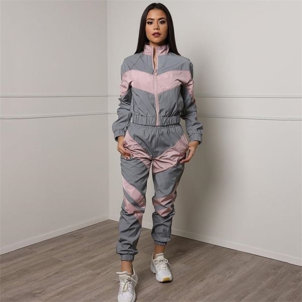 2019 autumn high fashion streetwear reflective clothing new casual luminous turndown collar jacket long pants women's colthing y200701, White
2019 autumn high fashion streetwear reflective clothing new casual luminous turndown collar jacket long pants women's colthing y200701, White