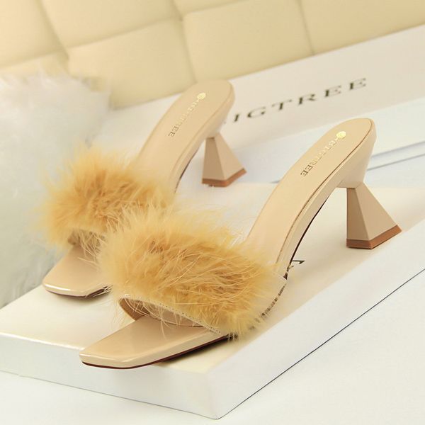 summer fashion women slippers middle heels sandals women shoes fur heels pumps party shoes female shoes x1020, Black
summer fashion women slippers middle heels sandals women shoes fur heels pumps party shoes female shoes x1020, Black