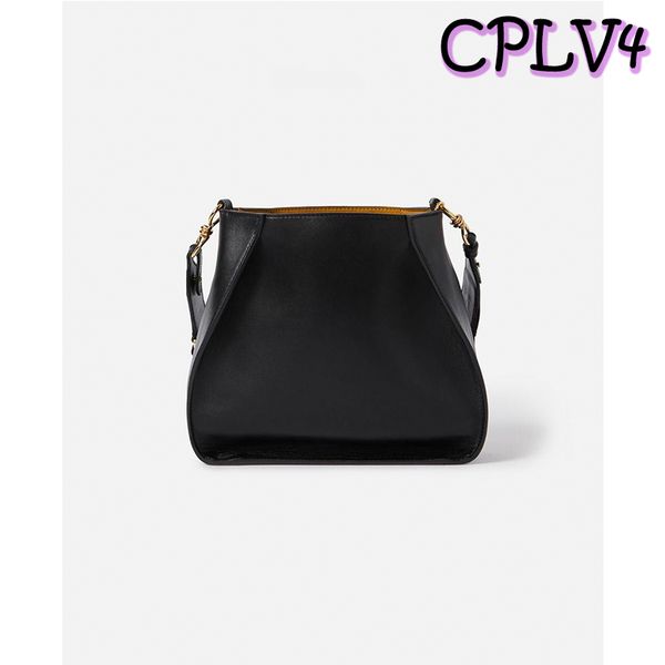 european and american luxury fashion trend handbags 2021 shoulder bag dinner diagonal small square leather perforated letter bags
european and american luxury fashion trend handbags 2021 shoulder bag dinner diagonal small square leather perforated letter bags