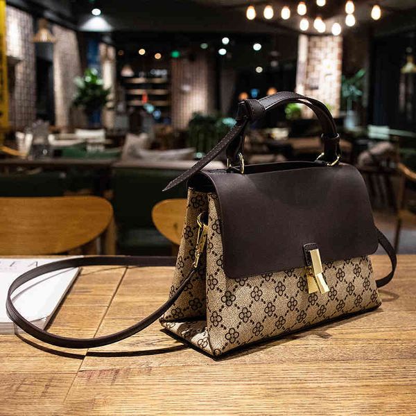 2022 latest handbag factory store premium women's small print square leather style portable single shoulder bag oi0v
2022 latest handbag factory store premium women's small print square leather style portable single shoulder bag oi0v