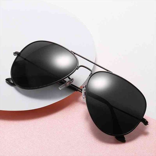 vintage black sunglasses women man classic aviation design sun glasses female fashion brand colorful mirror outdoor driving, White;black
vintage black sunglasses women man classic aviation design sun glasses female fashion brand colorful mirror outdoor driving, White;black