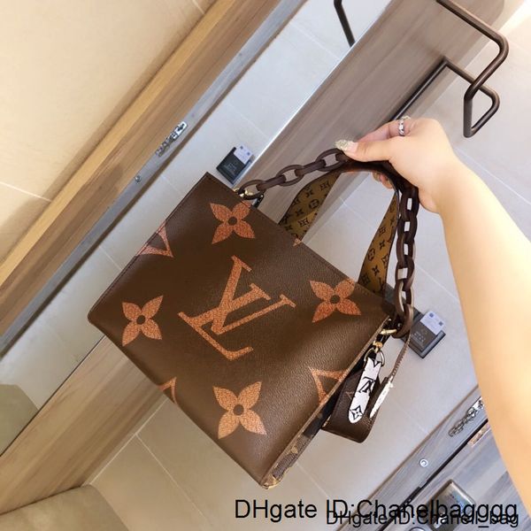 excellent quality orignal real leather fashion women shoulder tote designer handbags presbyopic shopping bag purse luxury messenger g574
excellent quality orignal real leather fashion women shoulder tote designer handbags presbyopic shopping bag purse luxury messenger g574
