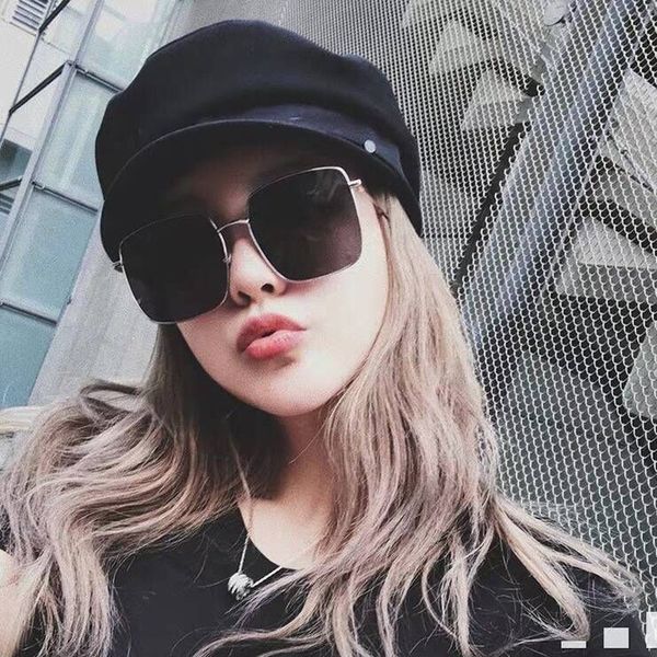2019 new female zhou yangqing, net star, same sunglasses, men's korean version of fashionable thin round face glasses, White;black
2019 new female zhou yangqing, net star, same sunglasses, men's korean version of fashionable thin round face glasses, White;black