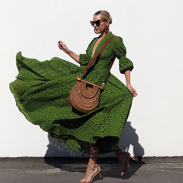 summer vestido de mujer v neck boho beach dress maxi long swing dress women evening party dress 2021, Black;gray
summer vestido de mujer v neck boho beach dress maxi long swing dress women evening party dress 2021, Black;gray