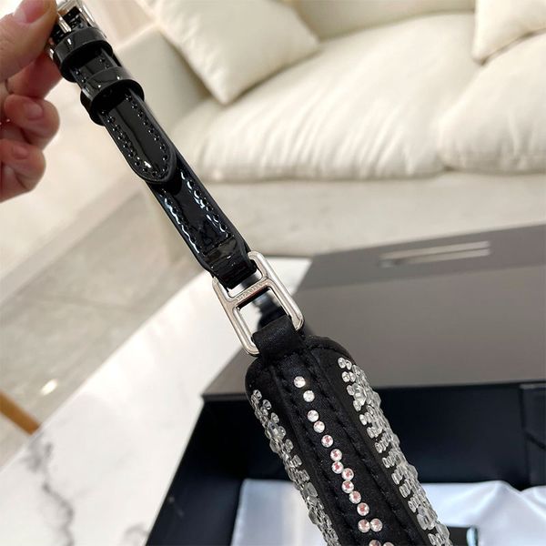 2023underarm shoulder bag crossbody purse women bling totes bags evening clutch crystal embellished satin fashion letter handbag
2023underarm shoulder bag crossbody purse women bling totes bags evening clutch crystal embellished satin fashion letter handbag