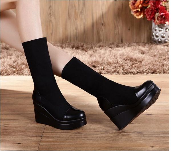 2020 new fashion women luxury designers boots girls casual soft black witner thick bottom flats shoes lady platform wedge big size 43 9 #p48
2020 new fashion women luxury designers boots girls casual soft black witner thick bottom flats shoes lady platform wedge big size 43 9 #p48