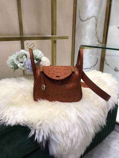 factory whosale fully handmade wax stitching ostrich skin brown,dark blue,light blue mini iindy bag4colors,fast deliver
factory whosale fully handmade wax stitching ostrich skin brown,dark blue,light blue mini iindy bag4colors,fast deliver
