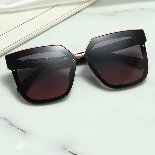 olarizedsunglassespolaroidlensdesignerwomensmensgogglesenioreyewearforwomeneyeglassesframevintagemetalsunglas, White;black
olarizedsunglassespolaroidlensdesignerwomensmensgogglesenioreyewearforwomeneyeglassesframevintagemetalsunglas, White;black