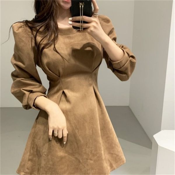 2021 new short female portrait solid neck-neck puff sleeves plied waist the line mini velveteen dress spring ygmt, Black;gray
2021 new short female portrait solid neck-neck puff sleeves plied waist the line mini velveteen dress spring ygmt, Black;gray