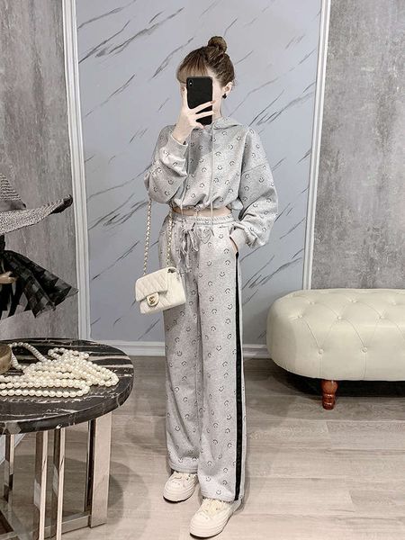 fashion hoodie ~ 2020 new small sweater casual sports suit for women autumn winter chic, Gray
fashion hoodie ~ 2020 new small sweater casual sports suit for women autumn winter chic, Gray
