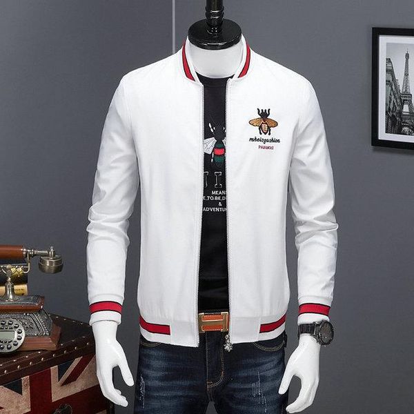 2020 бренд роскошных мужчин куртка воротник стойка bomber jacket мужчины марка вышивка blouson homme осень пальто мужчины пальто m-3xl опцио, Black;brown
2020 бренд роскошных мужчин куртка воротник стойка bomber jacket мужчины марка вышивка blouson homme осень пальто мужчины пальто m-3xl опцио, Black;brown
