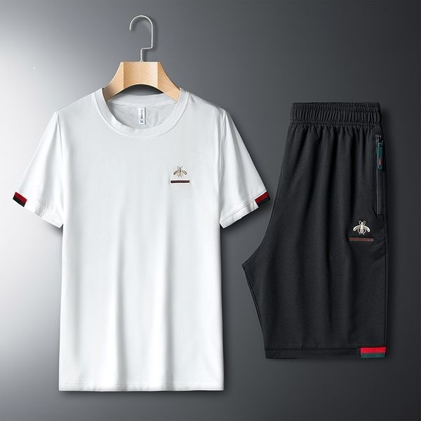 2021 new male embroidered with of two fitness pieces sports short sleeve suit t-shirt shorts 2 piece together sna2, Gray
2021 new male embroidered with of two fitness pieces sports short sleeve suit t-shirt shorts 2 piece together sna2, Gray
