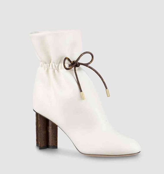 silhouette winter fashion ankle boot flower-shaped heel calf leather white black women booty brand luxury party wedding high heels
silhouette winter fashion ankle boot flower-shaped heel calf leather white black women booty brand luxury party wedding high heels