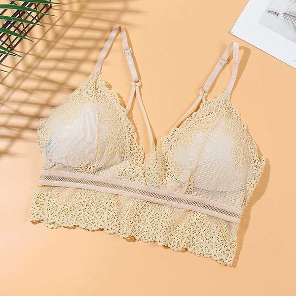 2020 ladies bra new fashion lace suspenders lace hem tube no steel ring comfortable breathable seamless vest1, Black;white
2020 ladies bra new fashion lace suspenders lace hem tube no steel ring comfortable breathable seamless vest1, Black;white