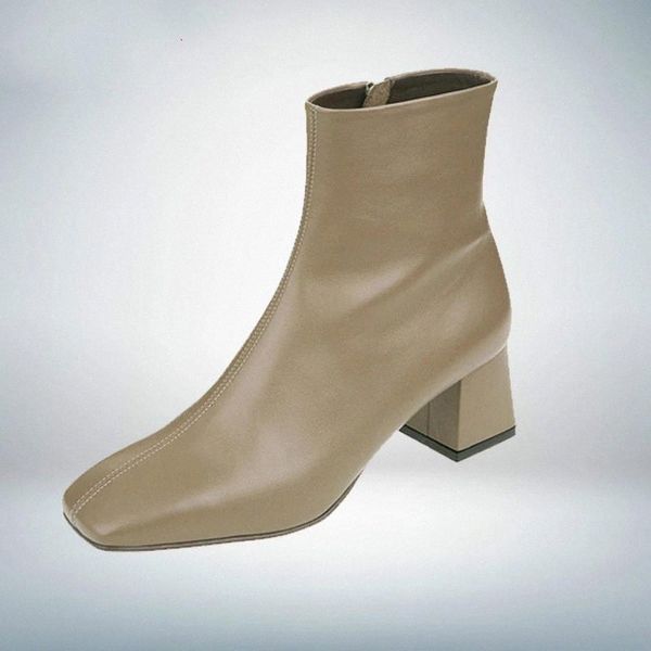 2020 new autumn winter genuine leather retro square toe zipper ankle boots square #qv8g, Black
2020 new autumn winter genuine leather retro square toe zipper ankle boots square #qv8g, Black