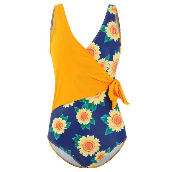 print one piece swimsuit closed female swimwear push up women's swim wear body bathing suit beach pool bather summer, White;black
print one piece swimsuit closed female swimwear push up women's swim wear body bathing suit beach pool bather summer, White;black