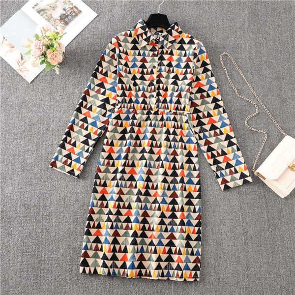 winter corduroy new 2020 autumn / floral long sleeve elastic waist mid length dress, Black;gray
winter corduroy new 2020 autumn / floral long sleeve elastic waist mid length dress, Black;gray