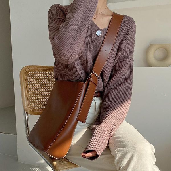 fashion pu leather composite bags for ladies casual solid large capacity bucket bags for women simple vintage messenger new
fashion pu leather composite bags for ladies casual solid large capacity bucket bags for women simple vintage messenger new
