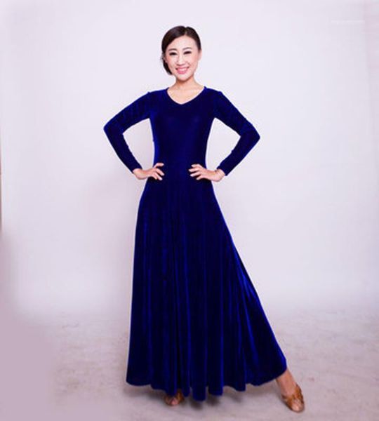 stage wear customized spring and winter ballroom dance skirt practice modern big swing square1, Black;red
stage wear customized spring and winter ballroom dance skirt practice modern big swing square1, Black;red