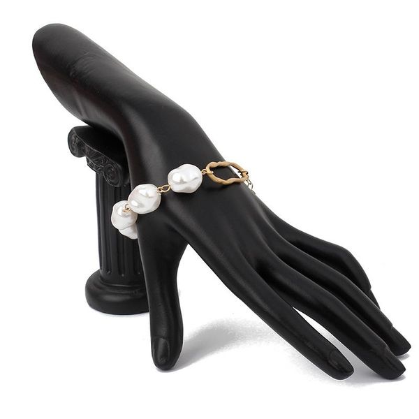 Trendy Pearl Bracelet Imitation Pearl White Color Gift Women Classic Fashion Tassel Charm Bracelets Jewelry Gift, Golden;silver
Trendy Pearl Bracelet Imitation Pearl White Color Gift Women Classic Fashion Tassel Charm Bracelets Jewelry Gift, Golden;silver