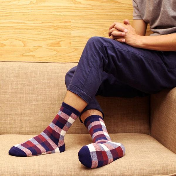 1pair colorful mens socks grid brand couple winter socks for men chaussette homme calcetines hombre colorful men1, Black
1pair colorful mens socks grid brand couple winter socks for men chaussette homme calcetines hombre colorful men1, Black
