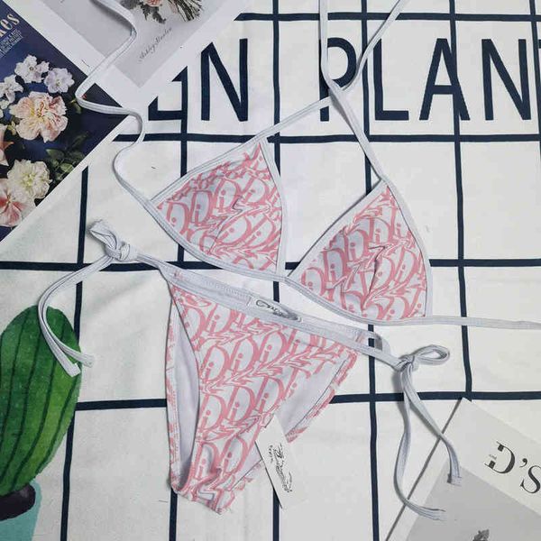 swimsuit fashion brand d letter d family printed bikini women's bandage triangular split swimsuit, White;black
swimsuit fashion brand d letter d family printed bikini women's bandage triangular split swimsuit, White;black