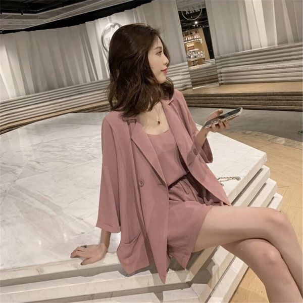 women's 2020 spring and summer new casual blazer suspender shorts suit pants suitsuspender pants setset fat mm foreign style three piec, Gray
women's 2020 spring and summer new casual blazer suspender shorts suit pants suitsuspender pants setset fat mm foreign style three piec, Gray