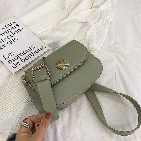 2020 new fashion spring and summer women wide shoulder strap shoulder slung small square bags semicircular packet handbags
2020 new fashion spring and summer women wide shoulder strap shoulder slung small square bags semicircular packet handbags