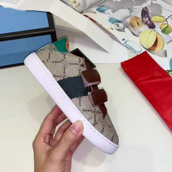 2021 arrival brand fashion children boy girl casual shoes sneakers kid shoes genuine leather bee embroidered, Black;red
2021 arrival brand fashion children boy girl casual shoes sneakers kid shoes genuine leather bee embroidered, Black;red