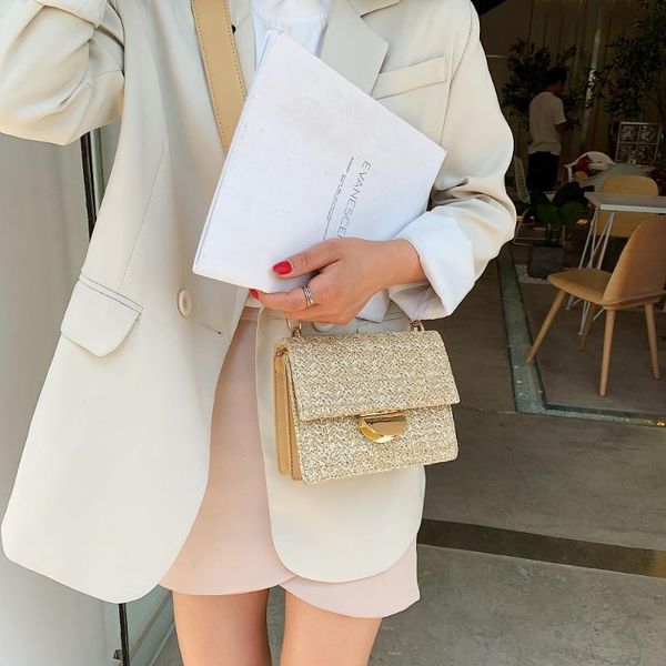 мини-ткацкая crossbody сумка женщины 2020 лето сумки на ремне дамы кожаные кошельки и сумки женщины путешествия плечо простой
мини-ткацкая crossbody сумка женщины 2020 лето сумки на ремне дамы кожаные кошельки и сумки женщины путешествия плечо простой
