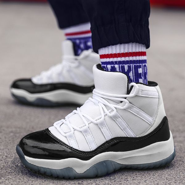 boys basketball sneakers student shoes for kids high-mesh combat boots teenagers tranning ventilate shoes antiskid, Black
boys basketball sneakers student shoes for kids high-mesh combat boots teenagers tranning ventilate shoes antiskid, Black