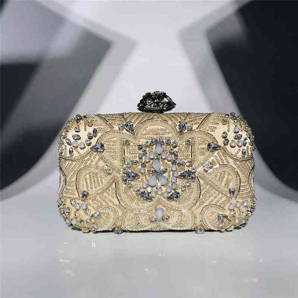 evening bags design women clutch bags embroidery small evening bags party wedding chain shoulder handbags diamonds purse 220314
evening bags design women clutch bags embroidery small evening bags party wedding chain shoulder handbags diamonds purse 220314