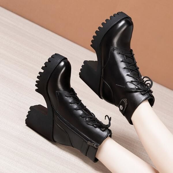 martin boot for women half boots chunky heels genuine leather triple black fashion girl outdoor shoes size 35-43
martin boot for women half boots chunky heels genuine leather triple black fashion girl outdoor shoes size 35-43