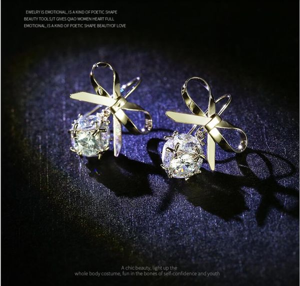 2020 new s925 silver pin bow earring is female imitation diamond alloy advanced sense ear clip with no ear hole south korean earring 121
2020 new s925 silver pin bow earring is female imitation diamond alloy advanced sense ear clip with no ear hole south korean earring 121