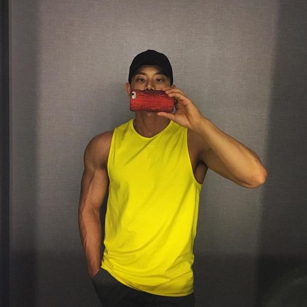 summer pink tank cotton gym causal sport bodybuilding singlet men tank fitness clothing vest running muscle guys, White;black
summer pink tank cotton gym causal sport bodybuilding singlet men tank fitness clothing vest running muscle guys, White;black