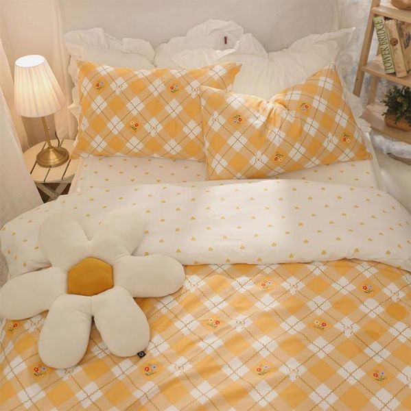 cute yellow geometric plaid bedding set kid teen,cotton twin full lovely home textile bed sheet pillow case duvet cover1
cute yellow geometric plaid bedding set kid teen,cotton twin full lovely home textile bed sheet pillow case duvet cover1
