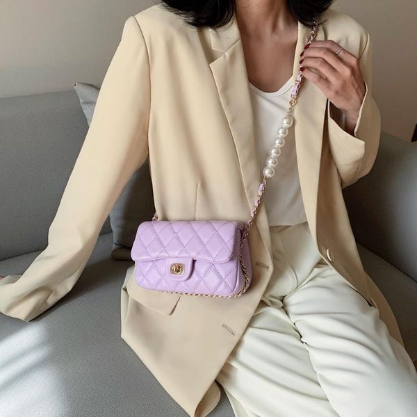cross body women's synthetic leather bag, solid pearl chain, shoulder strap, small, fashionable, 2021
cross body women's synthetic leather bag, solid pearl chain, shoulder strap, small, fashionable, 2021